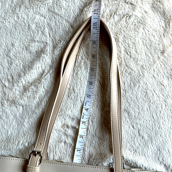 DAVID JONES Paris Cream Shoulder Bag - Picture 13 of 13